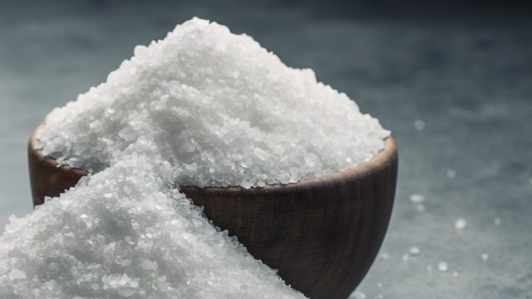 2025年盐进口新规:您的企业准备好了吗? New Salt Import Regulation 2025: Is Your Industry Ready?